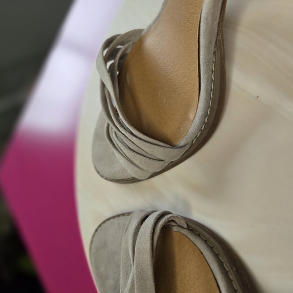 Lucky Brand Gray Heels with Elegant Strappy Design - Picture 2 of 13